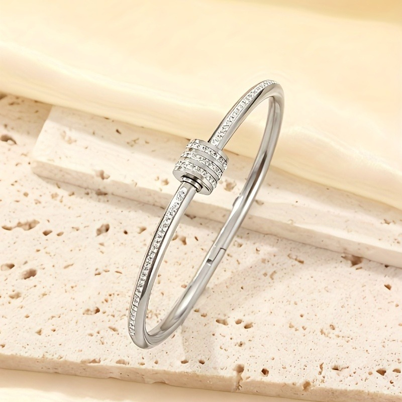 Women's Zirconia-Inlaid Rotatable Slim Waist Bracelet